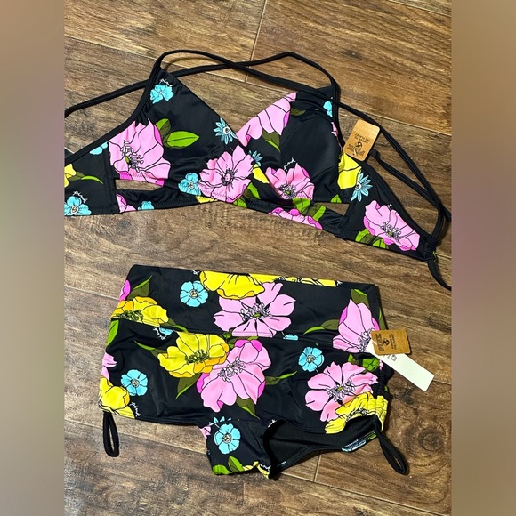 Victoria’s Secret PINK Floral Bikini Set Size S/XS - Picture 1 of 2
